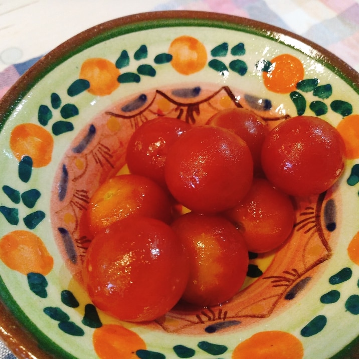 皮ごとでも味シミ◎栄養満点プチトマトのマリネ♪